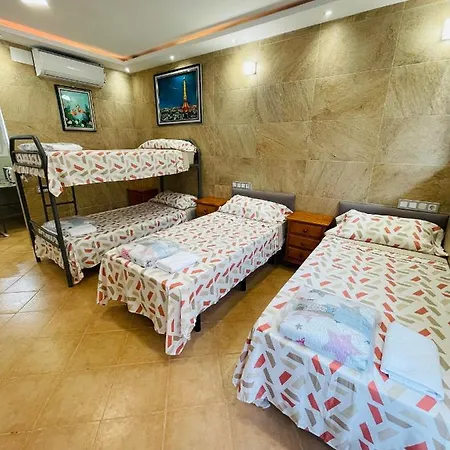 Economic Hostel Fuengirola