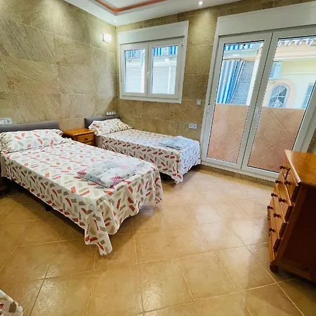 Hostel Economic Fuengirola