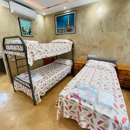Economic Hostel Fuengirola
